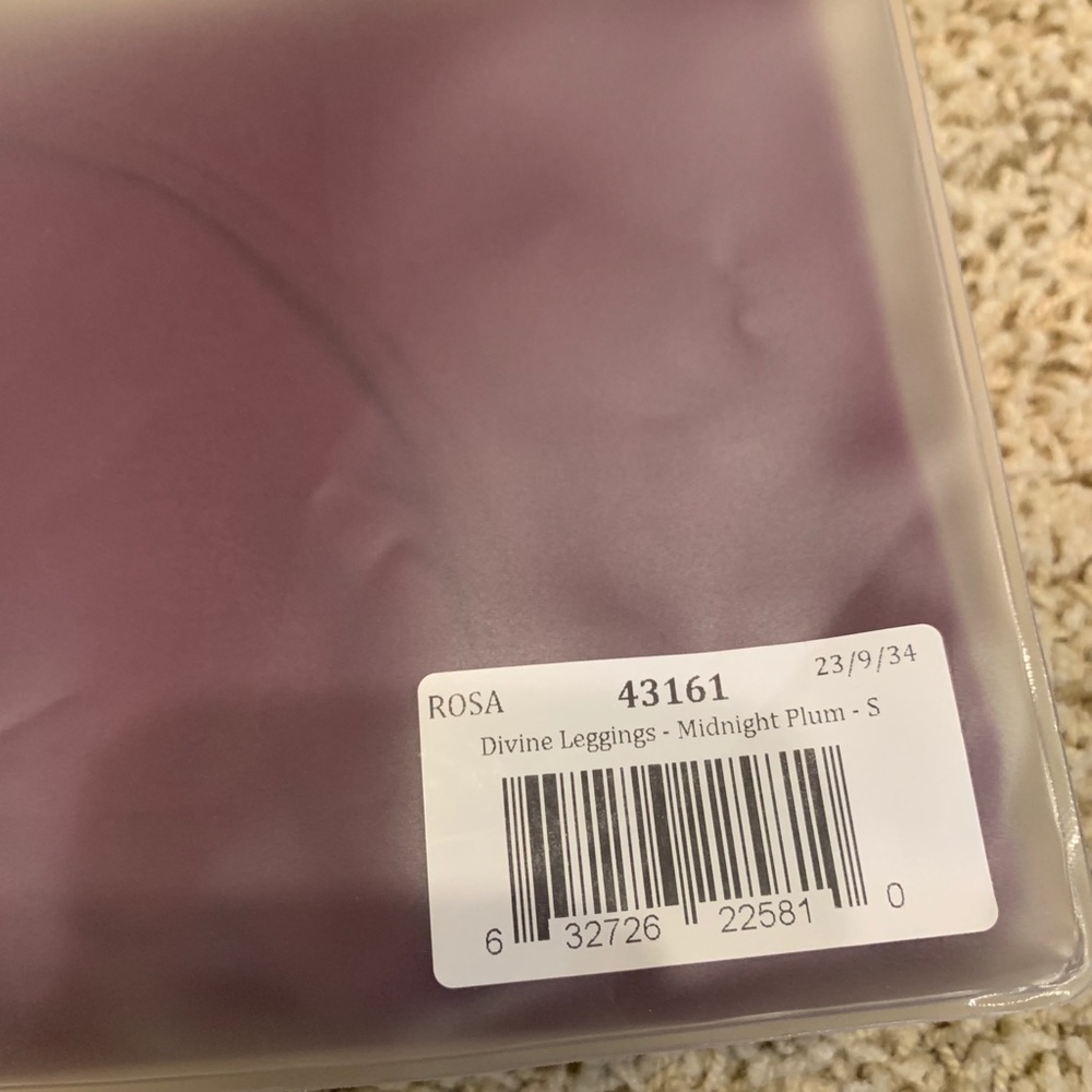 Bombshell Divine Leggings - Picture 4 of 12